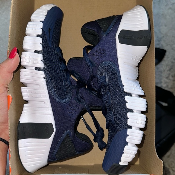 NIKE FREE METCON 4 - Picture 2 of 4